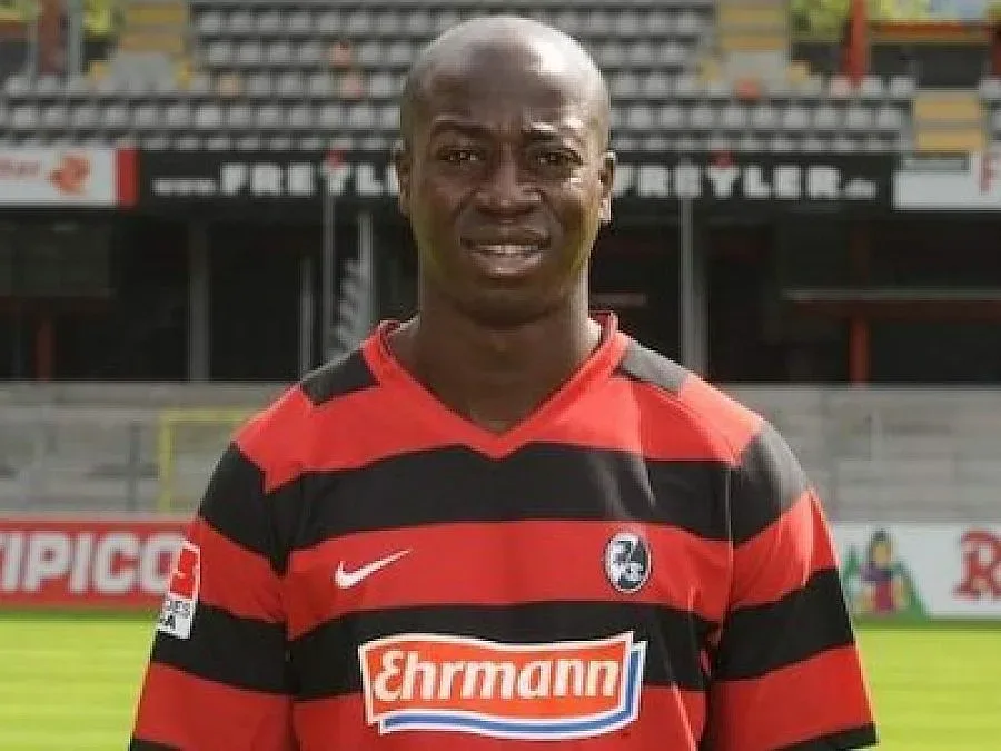 "Блекбърн" ще пробва бивш левскар