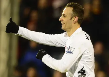 Бербатов пое към Германия въпреки наводненията 