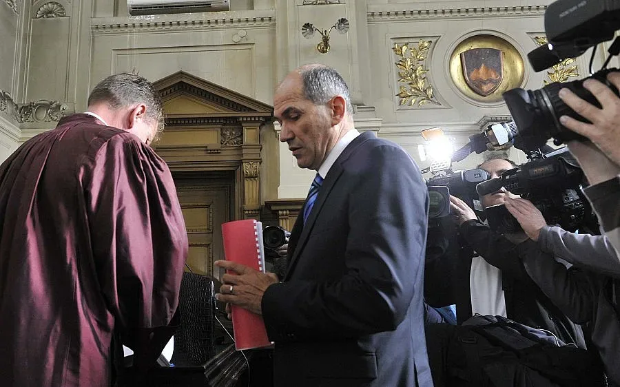 Осъдиха бившия словенски премиер за корупция