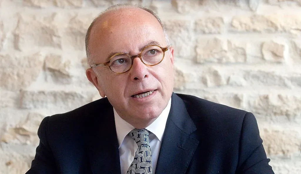 Това ли е новият премиер на Франция? Важна среща при Макрон