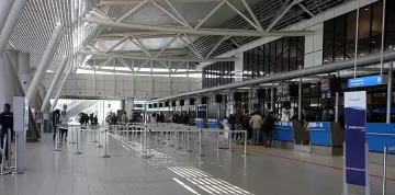 Бъркоу: Работниците от И. Европа са по-добри от британците