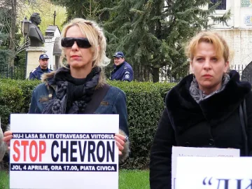 Протестират срещу добива на шистов газ в Румъния