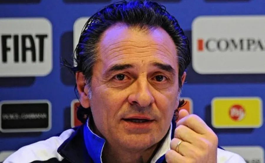 Треньорът на Италия излъгал гаджето си, че бил фармацевт