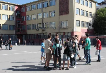 25% от четвъртокласниците с двойки на матурите