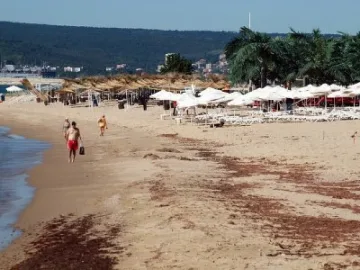 Варненският плаж - чист догодина