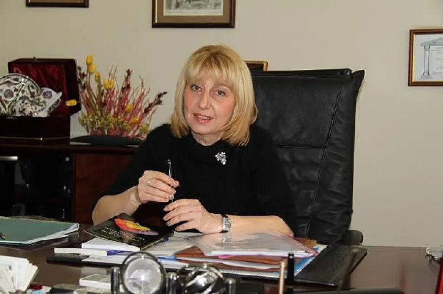 Клисарова: Майчиният език е избираем предмет