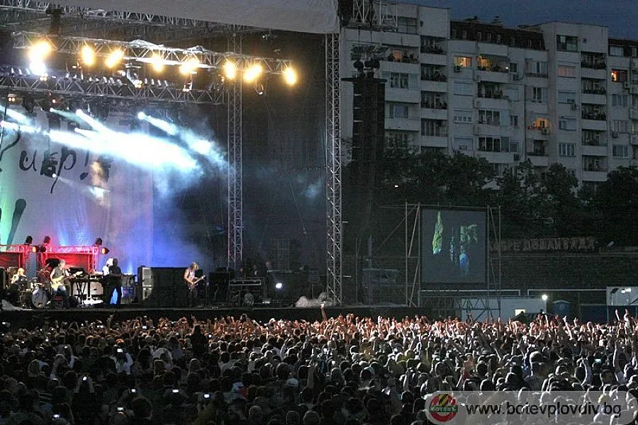 Dееp Purple изнесе рок-шоу в чест на "Ботев" Пд