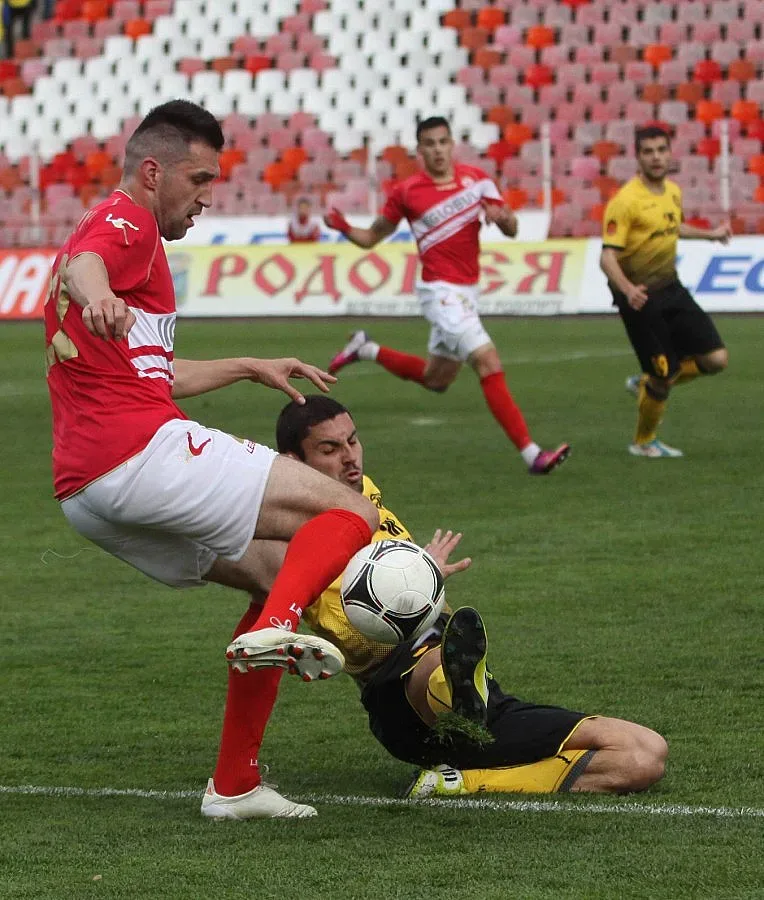 Камата: Плейофите са голямо безумие