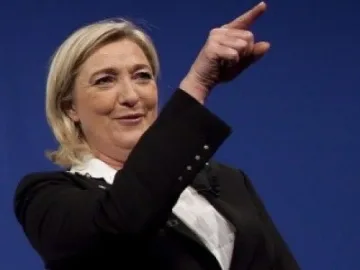 Искат имунитета на Марин Льо Пен