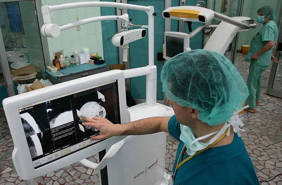 Болниците чакат пари за родилки