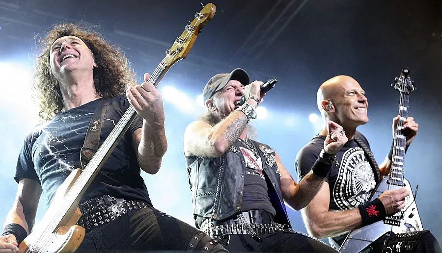 Кметът Цонко Цонев, Доро Пеш и Звезди посрещат рожден ден заедно днес