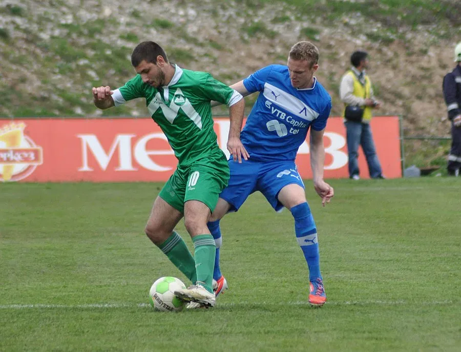 Комшии натресоха лале на "Герена"