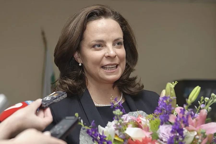 Таня Андреева ще вдига заплатите на медиците