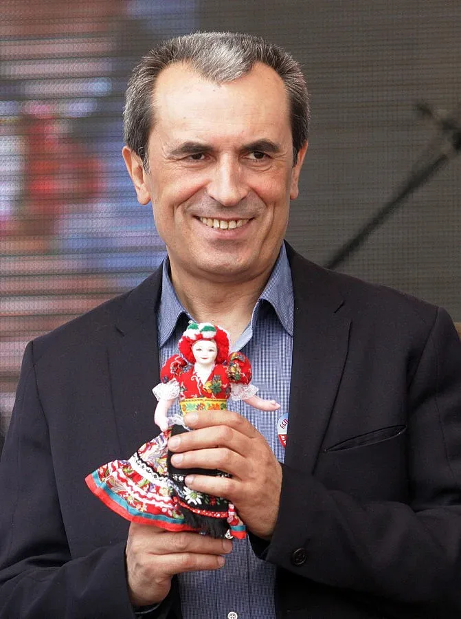 Майстори на черпака в кабинета  