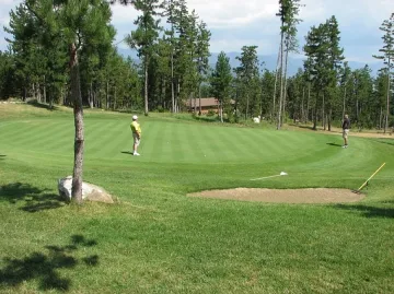 Дипломати цъкат голф под Пирин за Купата на външния министър