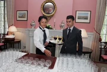 В бистрото на Мик във Видин ще готвят и сервират сираци