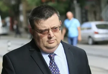 Цацаров: Бившият министър лъже