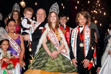 ТВ звезда и модел на 2012 пристигна в Албена