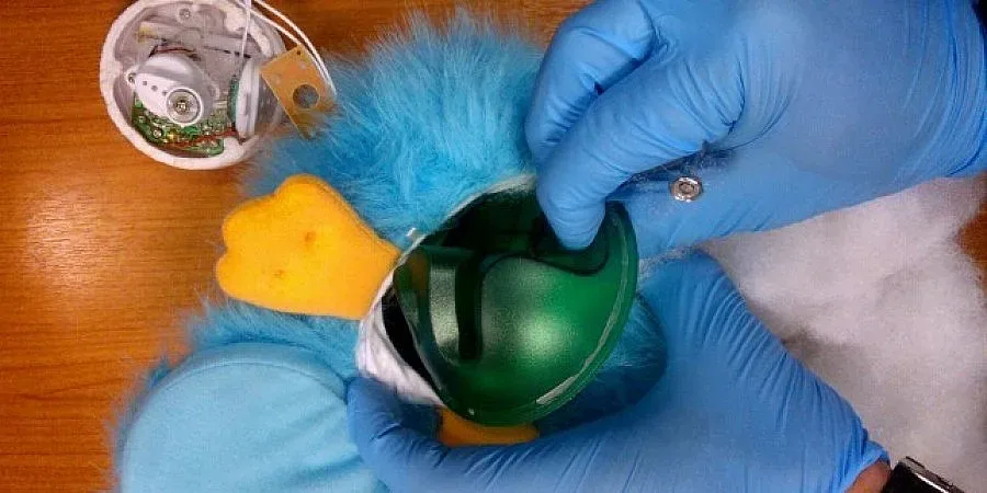 Митничари откриха скиминг устройства на Аерогара София