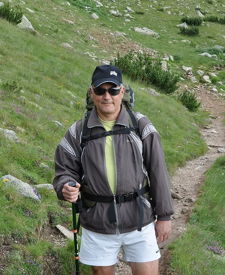 Гълъбовски турист поема към края света