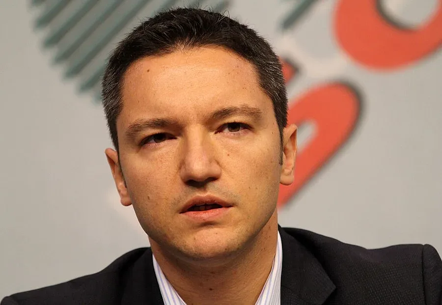 Вигенин се захваща с Македония и "Хизбулла"