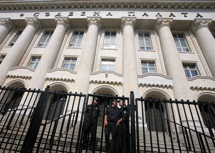 Отново заплахи за бомби