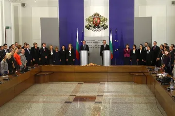 Новите министри обещават преглед на наследството