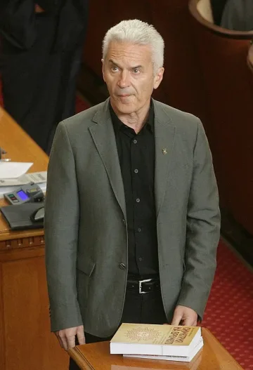 Волен: Не подкрепям кабинета