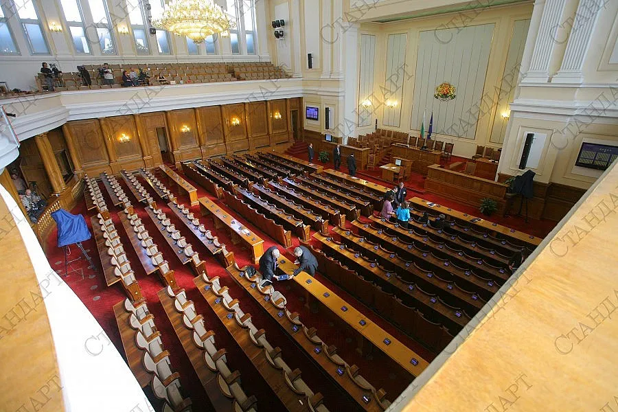 Гласуваха кабинета "Орешарски"