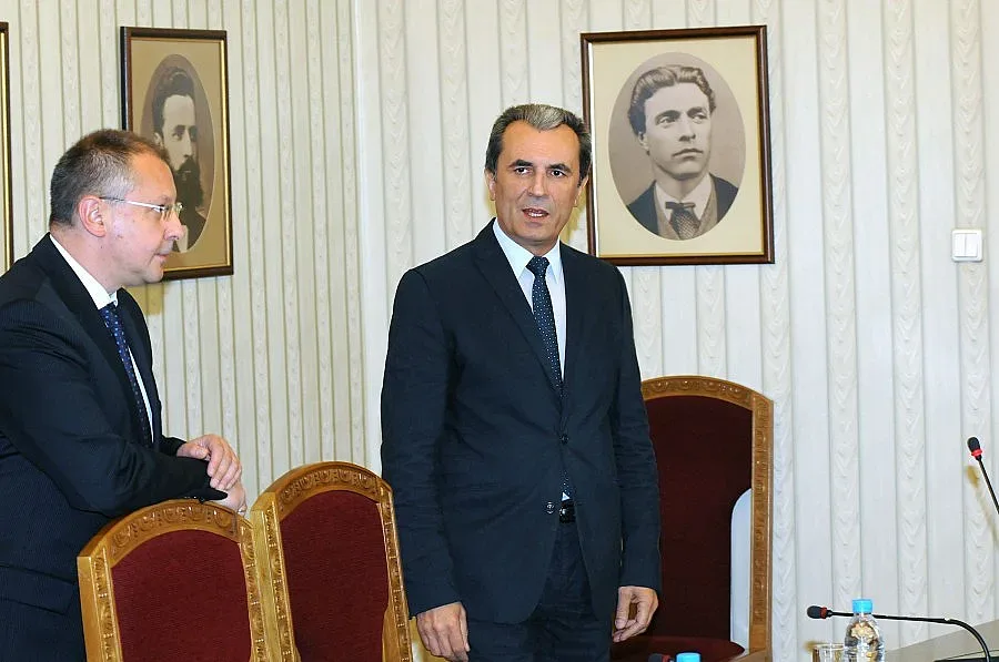 Един вицепремиер ще има в кабинета "Орешарски"