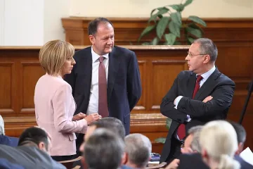 Станишев представи кандидатурата на Орешарски