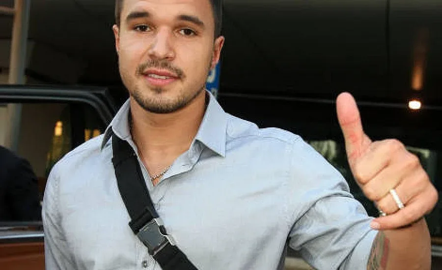 Слабак поиска Божинов