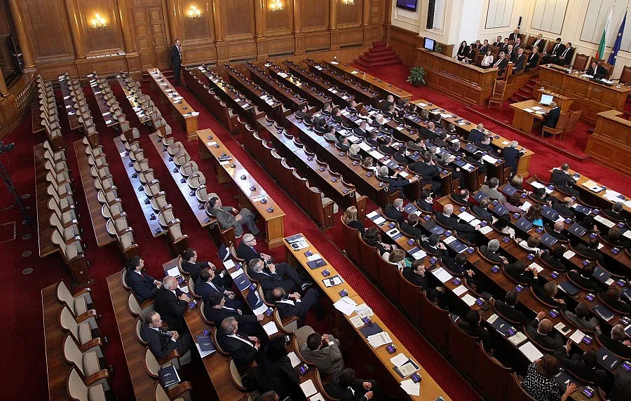 Игра на котка и мишка за кабинета