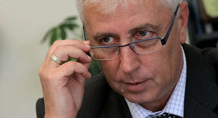 Николай Петров: Наследникът ми да почне с цените на лекарствата