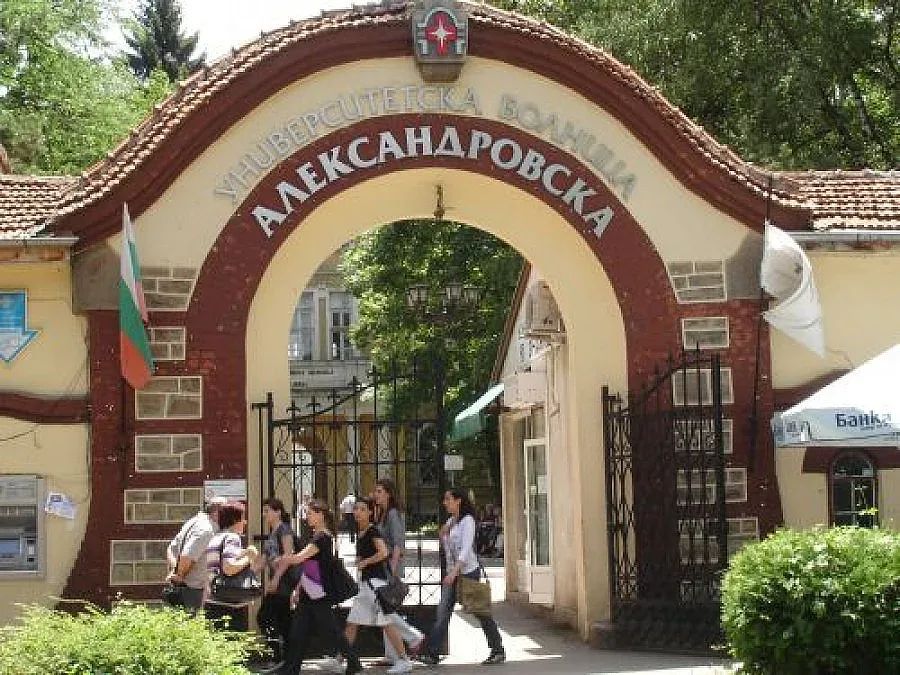 Трима получиха нови бъбреци в "Александровска"
