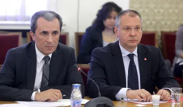 Цветлин Йовчев и Зинаида Златанова в кабинета "Орешарски"