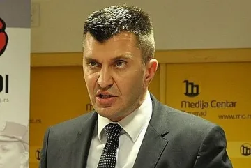 Сърбия ни праща скандален посланик. Ще го приемем ли?