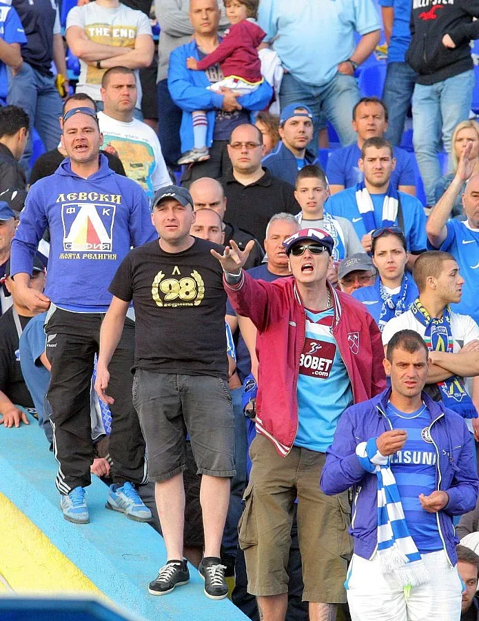 Налитат на Гаджев и приятел на Гари