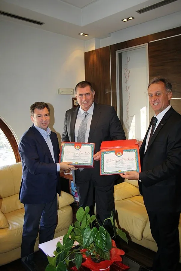 Президентът на БФЛА стана почетен гражданин на Дурас