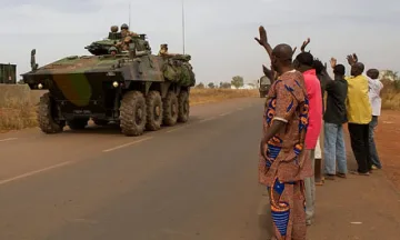 Френските сили започнаха оттеглянето си от Мали