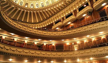 Пламен Карталов:Политиците у нас трудно влизат в опера