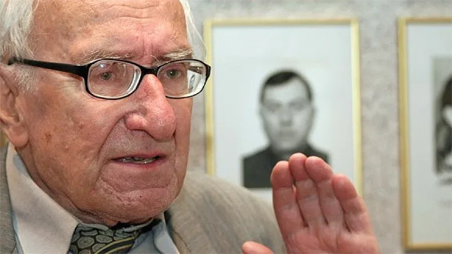 Проф. Овчаров си отиде на 82 г.