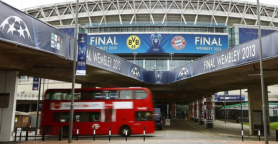 Глобиха Гьотце на паркинг