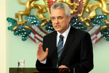 Плевнелиев потвърди назначаването на Райков