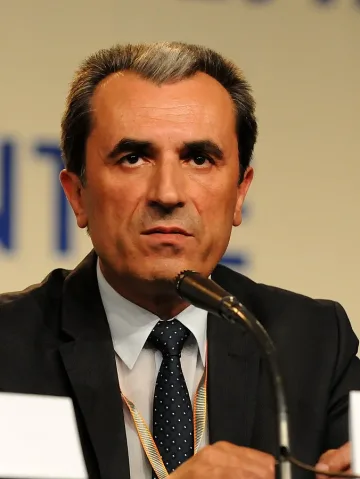 Орешарски: Днешното предизвикателство е най-голямото в кариерата ми