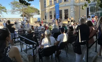 ПромениКартинката и WE ARE EARTH. Силата на изкуството в ритъма на Аполония