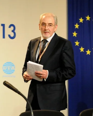 Местан: Вървим към съгласие с Орешарски