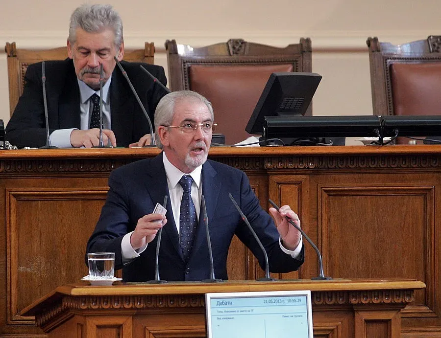 Местан: Нов кабинет в понеделник 