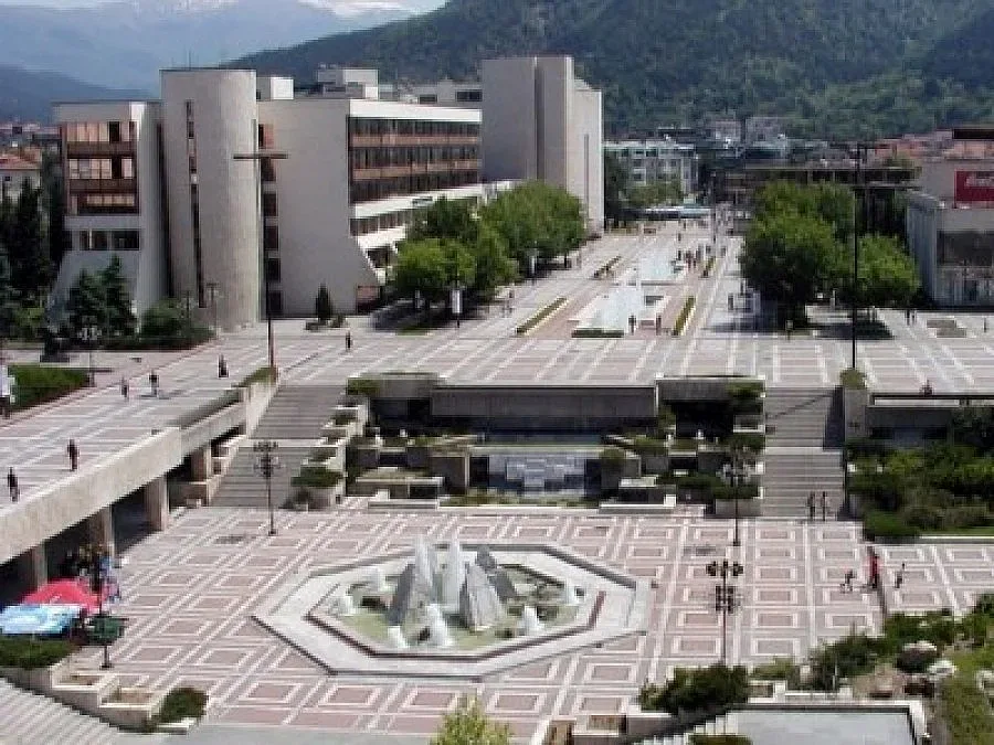 Почитат паметта на Джовани Фалконе