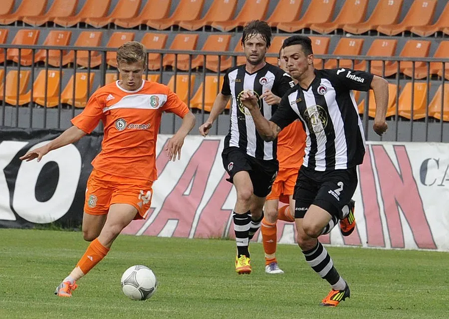 "Локо" Сф удари "Литекс", запази шансовете оцеляване